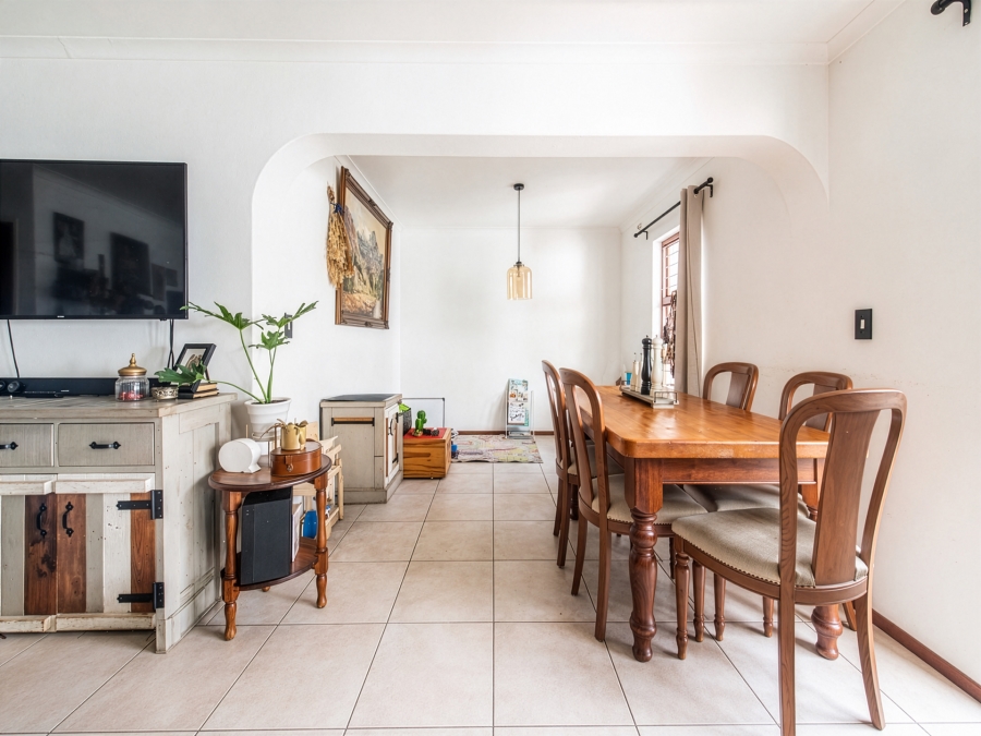 3 Bedroom Property for Sale in Monte Vista Western Cape
